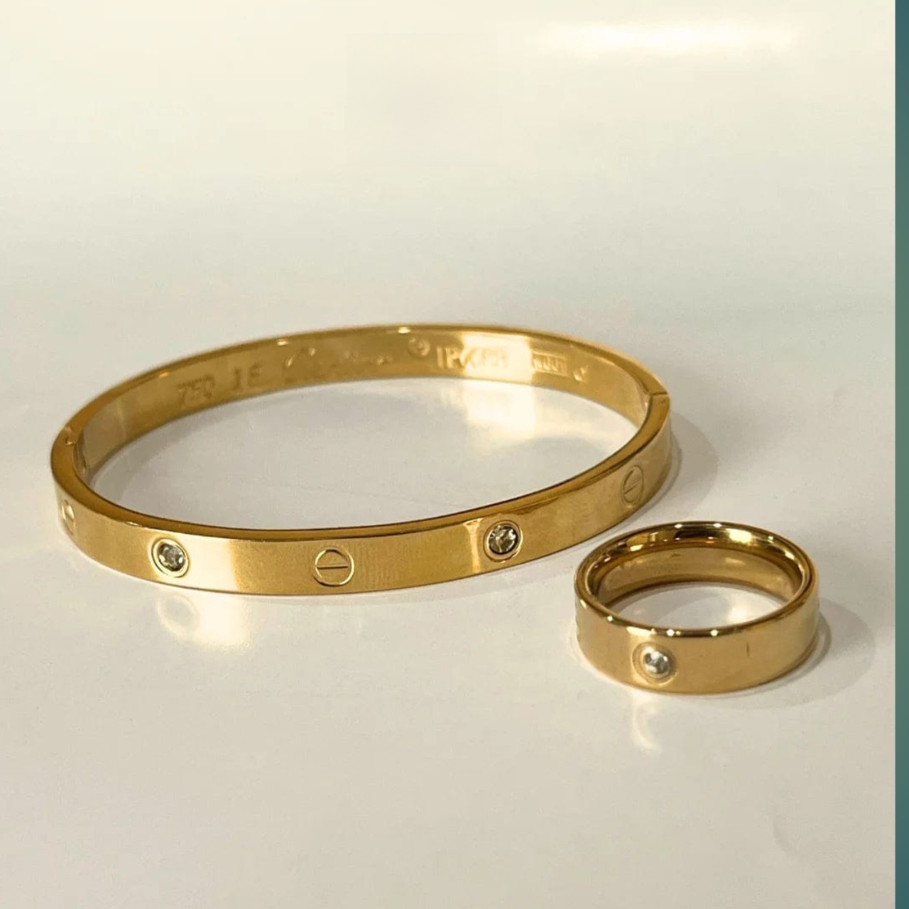 Golden Designer replica Bracelet &amp; Ring Set Stylish Stone Embedded Jewelry for Women
