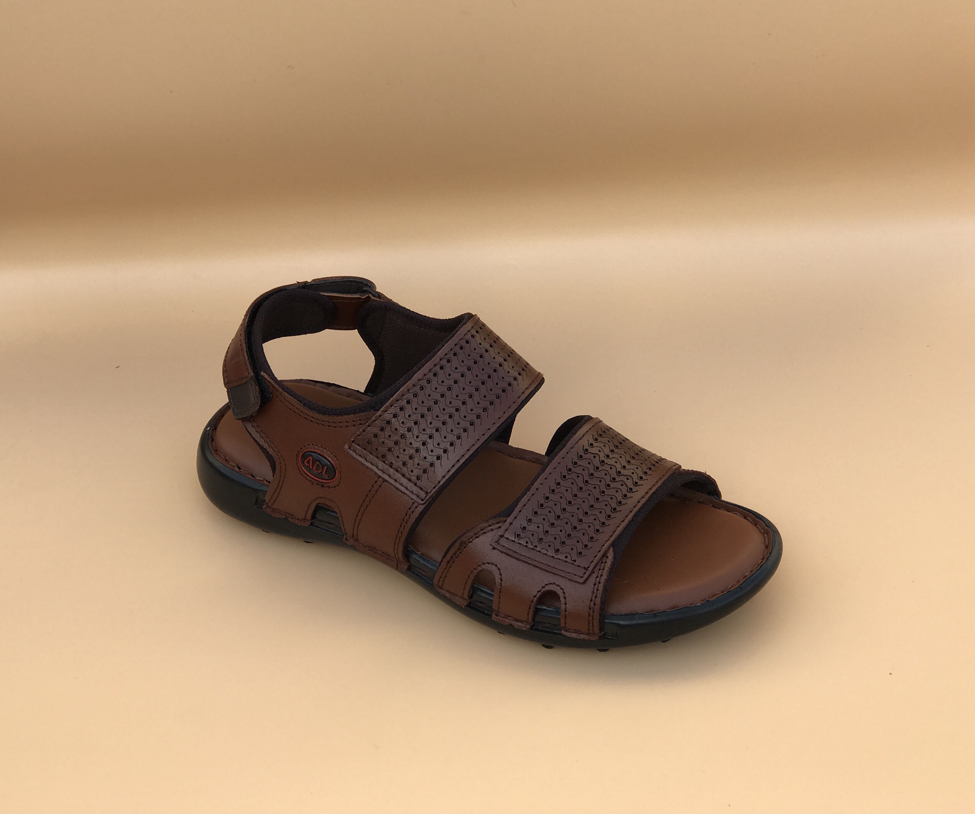 Maazu Leather Sandal For Men Color Brown