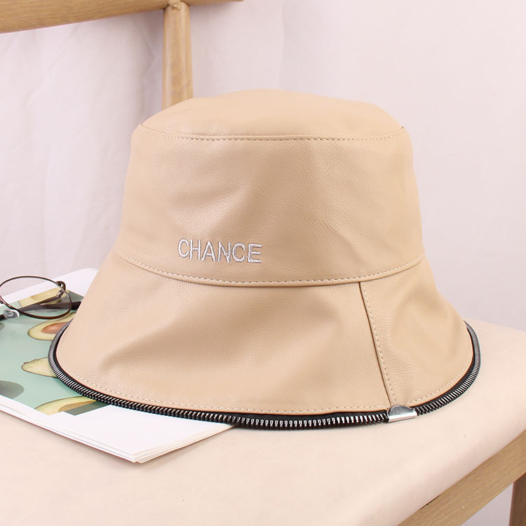 11 Bucket Hat Outfit Ideas 2022 How To Wear A Bucket Hat Winter Warm