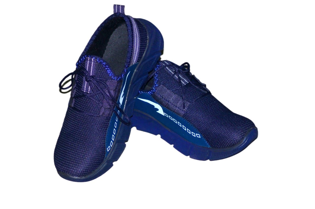 StrideLite: The Ultimate Men's Training Sneakers for Active Lifestyle
