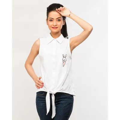 Sleeveless vest in white viscose for women