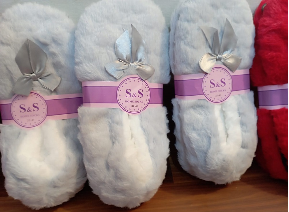 Women's indoor warm soft plush slippers