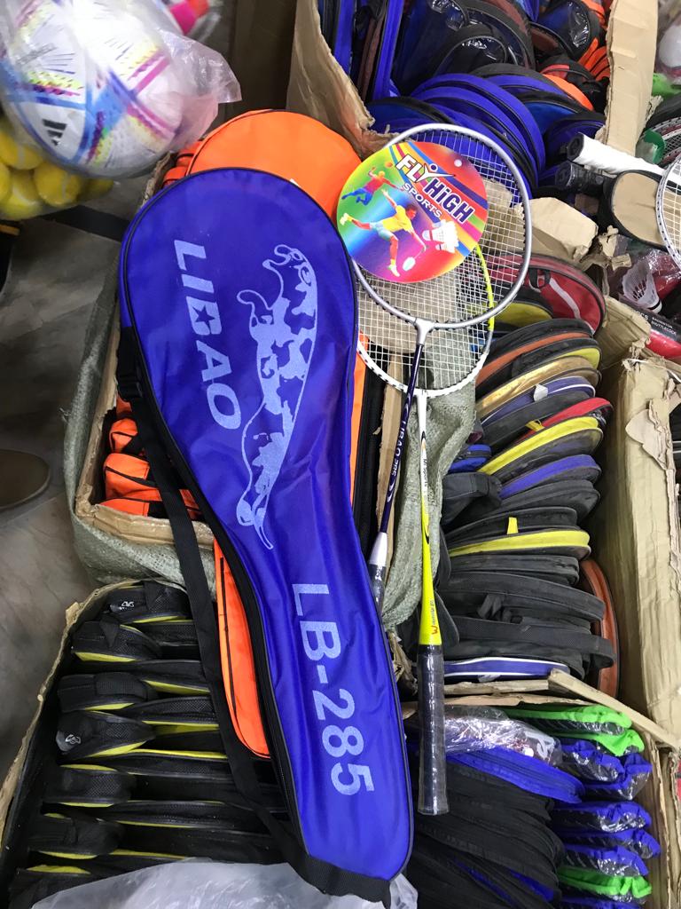Badminton Rackets Set, Including 1 Badminton Bag, 2 Rackets, Good for Indoor Outdoor Sports, Adults and Children Practice Badminton Rackets