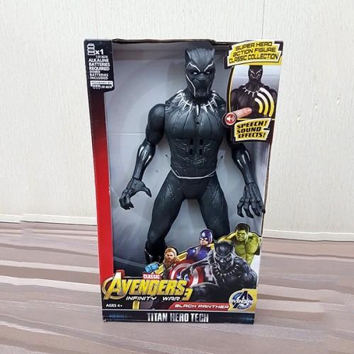 marvel black panther slash and strike black panther figure
