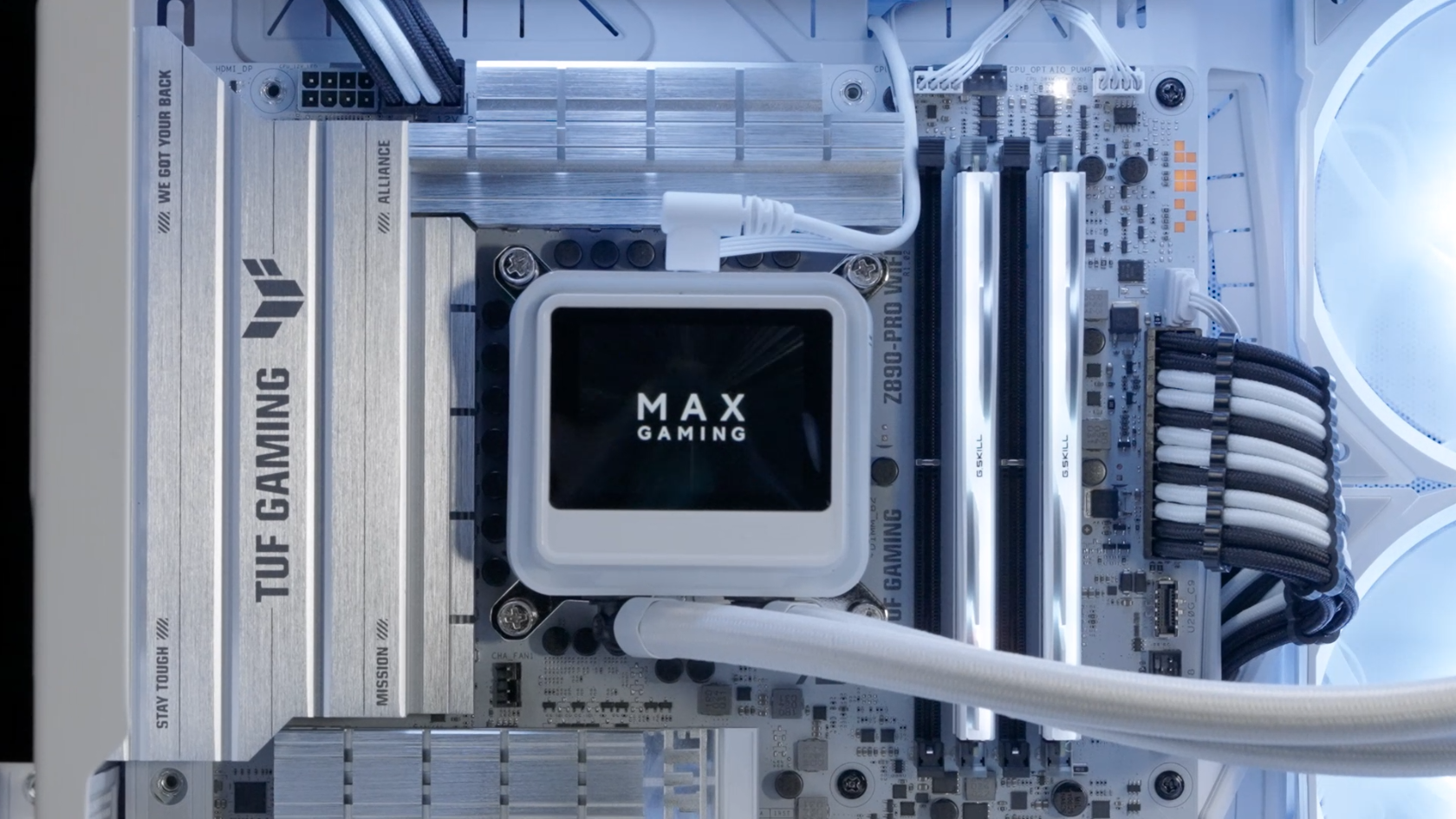 ASUS MAX Gaming LC 360 ARGB LCD White all-in-one CPU liquid Cooler with advanced cooling performance, vivid 2.4” IPS screen, pre-installed ARGB fans and Aura lighting 13 448286cd8a4d345b98ec05d3475ab4b8