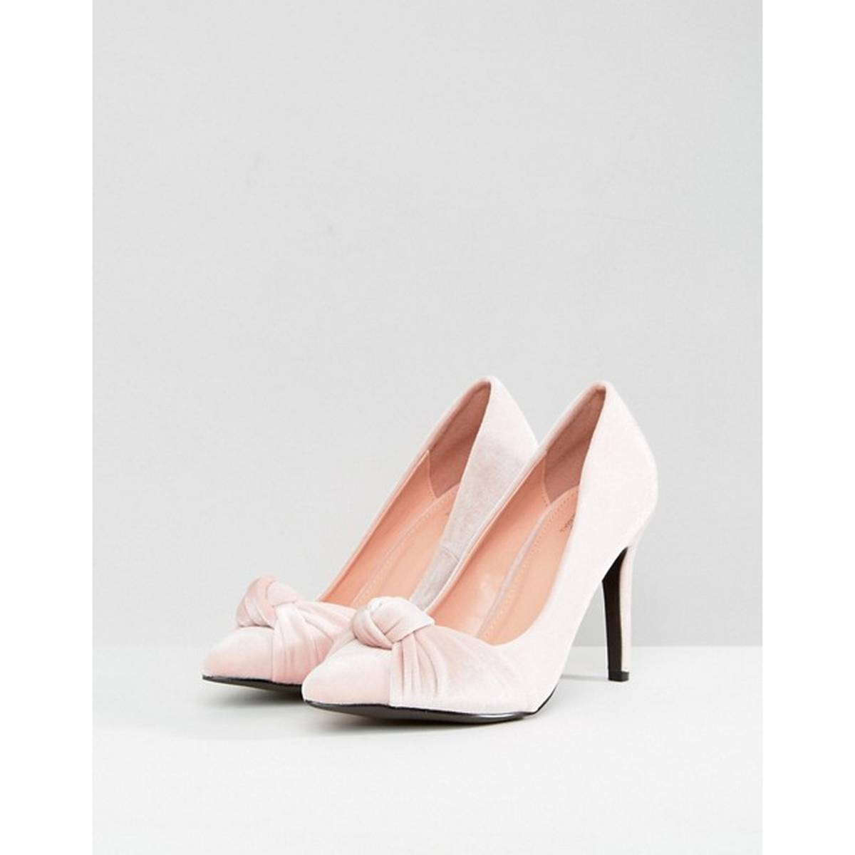 Imported Knotted Velvet Court Shoes 