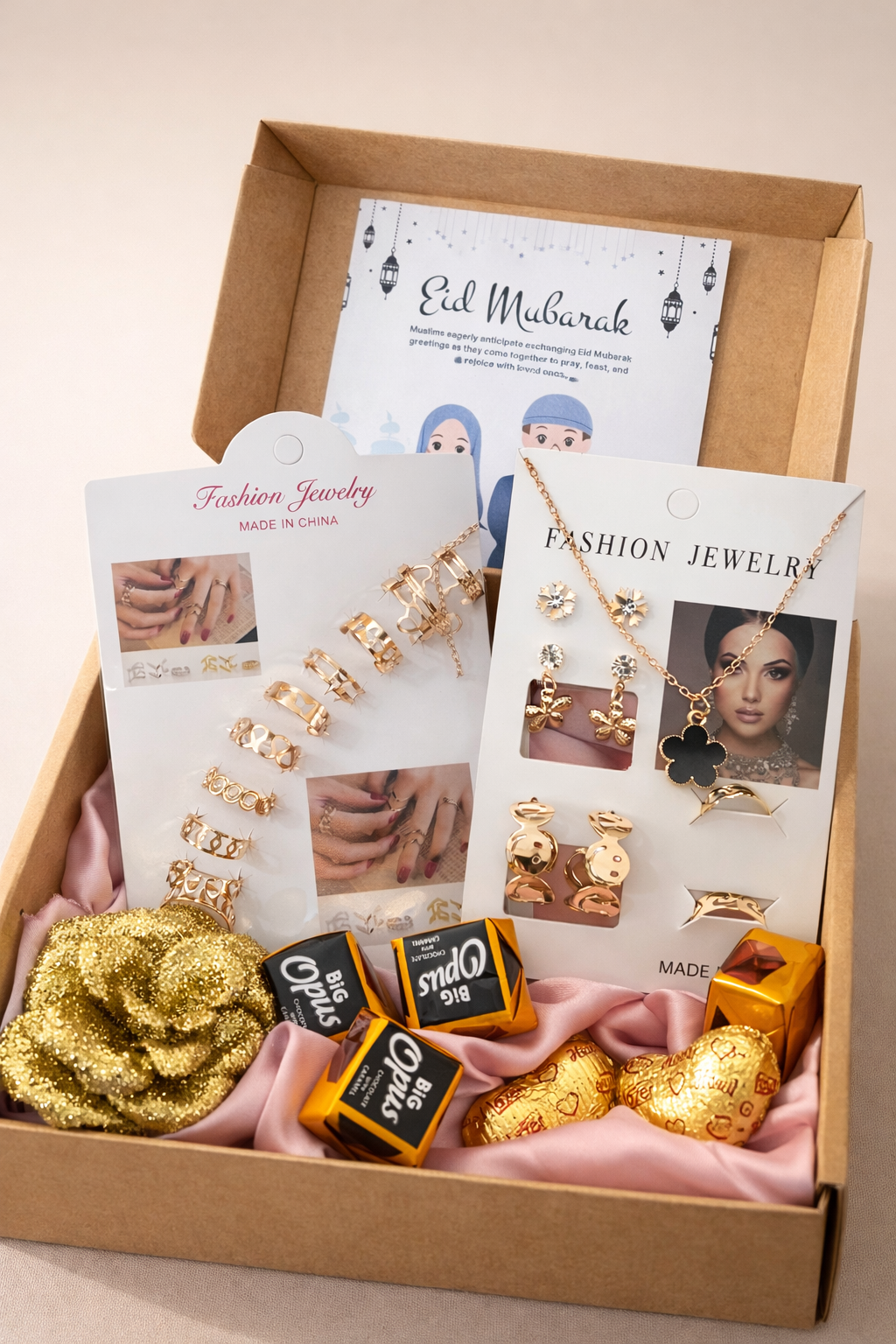 🎁 Gift Box for Girls – Rings Set, 4 Pairs of Earrings & Necklace Jewelry Combo