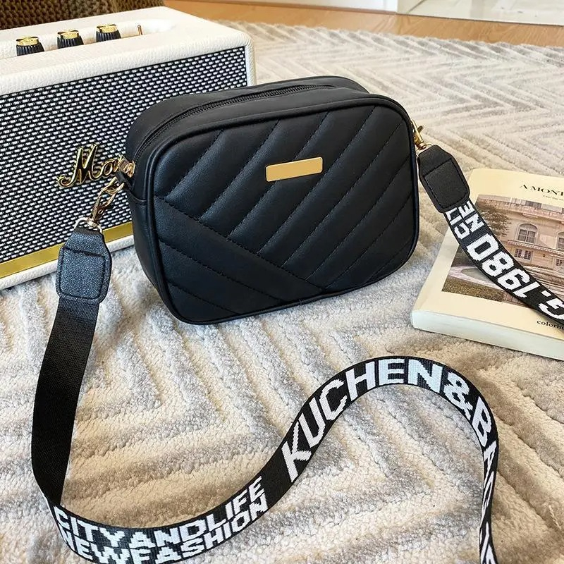 Stylish Shoulder Bags for Girls | Trendy Leather Handbags & Crossbody Bags - Perfect for Casual Outings | Versatile Phone Pouches & Unique Designs | Ideal Gifts for Women | Shop the Latest Handbag Styles