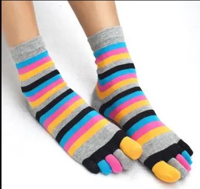 Women's Finger Socks 1-Pair Assorted Colors Fun And Crazy Over-the-Calf Socks for Women