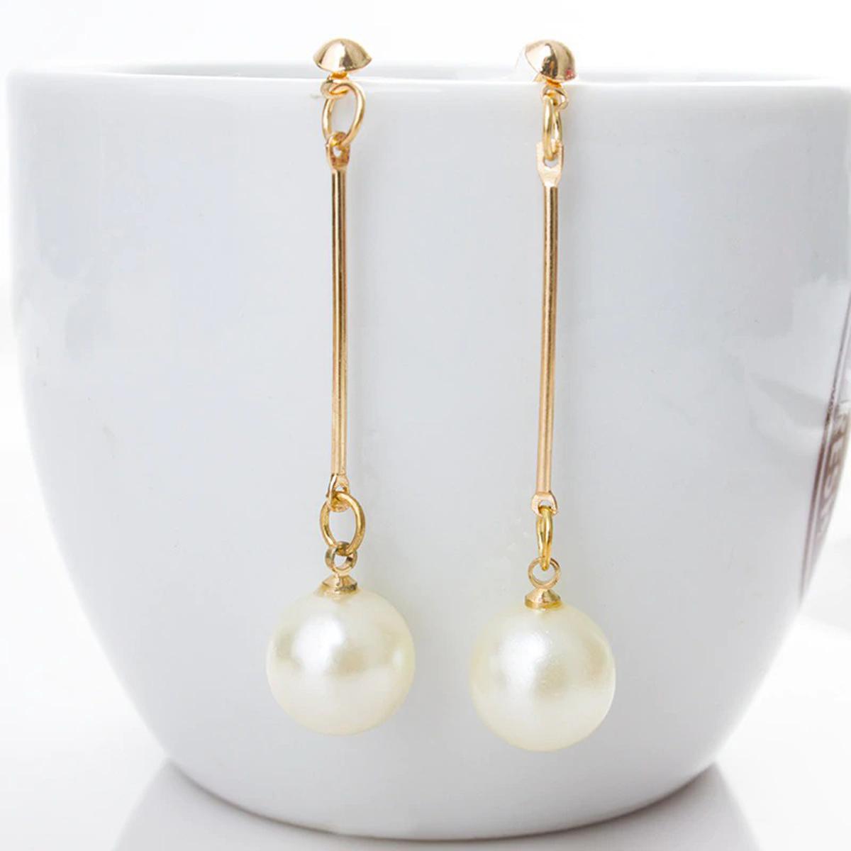 Gold Pearl Long Tassel Earrings Simple Crystal Girls Hanging Boucle Female Earrings Stainless Steel Korean Style Noble Ear Stud New Oval Simulated Stone Earrings Gift Simulated Pearl Pierced Minimalist Party White Golden Stick