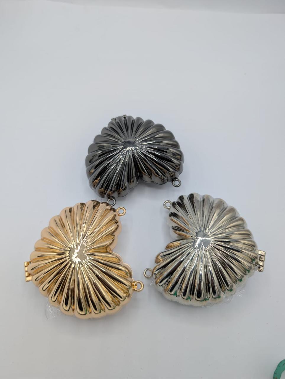Heart Shape Mini Clutch for Women | Stylish Party Handbag | Cute Chain Crossbody Bag for Girls