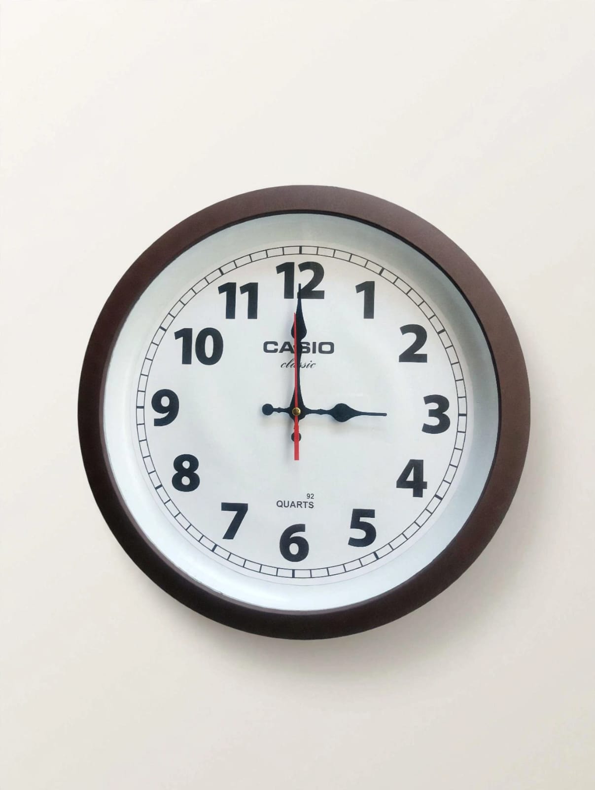 Home Decoration Simple Round New Design plastic wall Clock