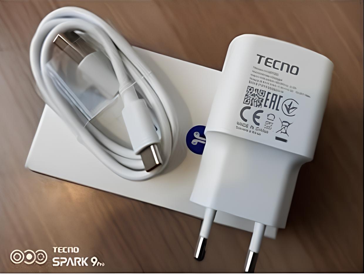 Original 18W Fast Charger For Tecno Mobiles – Original USB Wall Charger with Type-C & Micro Cable Available In Options | Best With Camon, Spark, Pova, Phantom Series