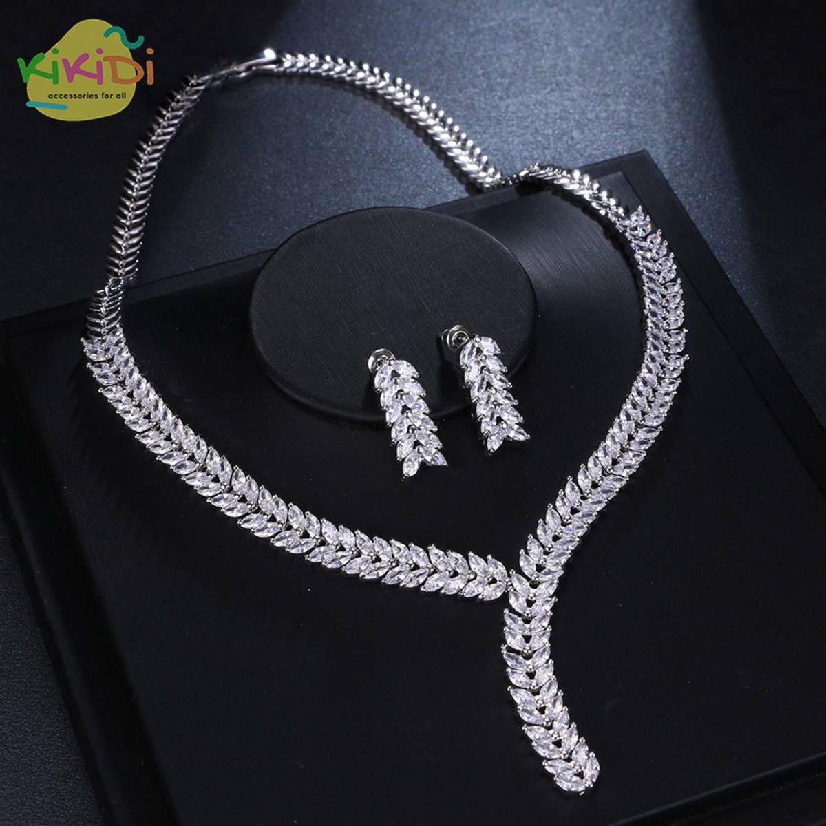 KiKiDi Luxury Cubic Leaf Zirconia 