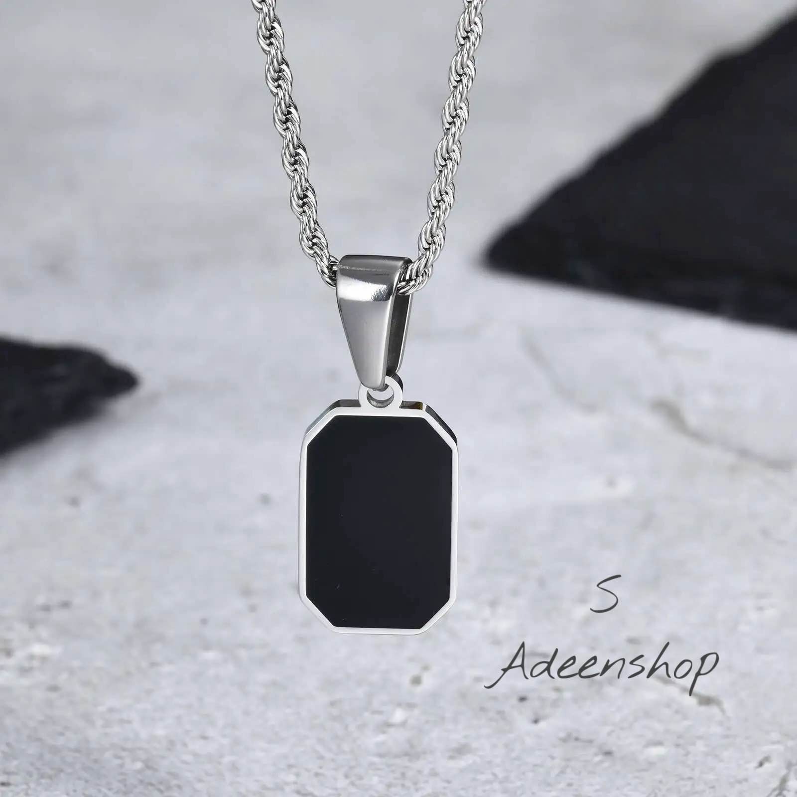 Stylish Stainless Steel Rectangular Pendant Necklace for Men & Women – Trendy Unisex Chain Design