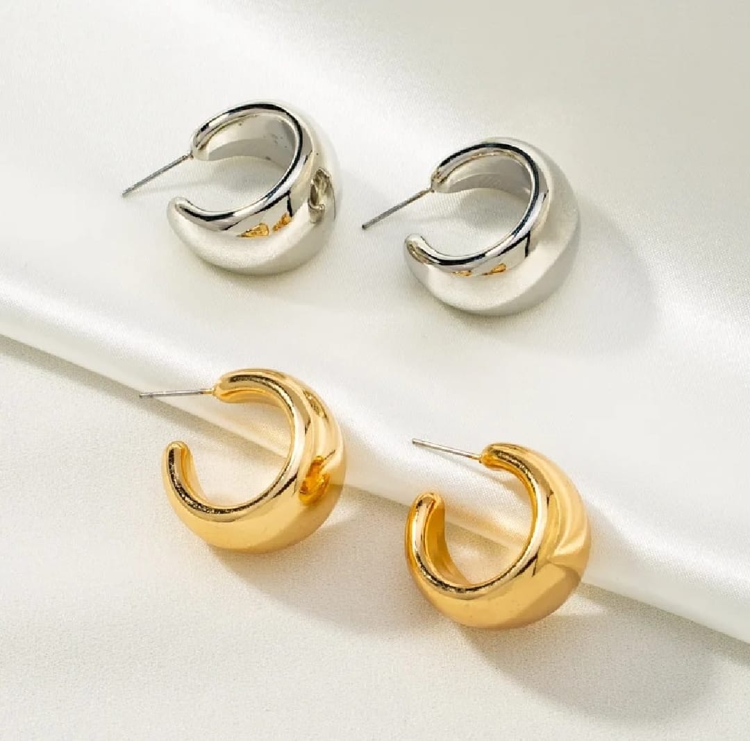 Different Design Earrings, Stylish, Fancy, Fashion Trendy, Multicolor, Golden, Silver, Glossy Shine, Chunky Dome, Drop Hallow, Hoop Earrings, Stud, Heart Shape, Elegant Rhinestone.