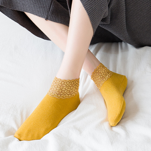 Socks for Women Mid Tube Cotton Wool Blend Breathable Soft and Comfortable