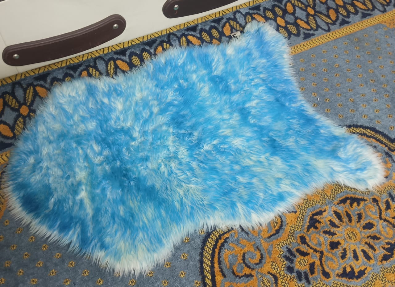 Faux Sheepskin Rug Blue Sheep Foot Door Mat Rug Novelty Shape 24inch x 33inch