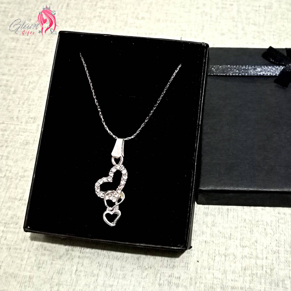 Silver Heart Pendant Necklace with gift Box for Friends