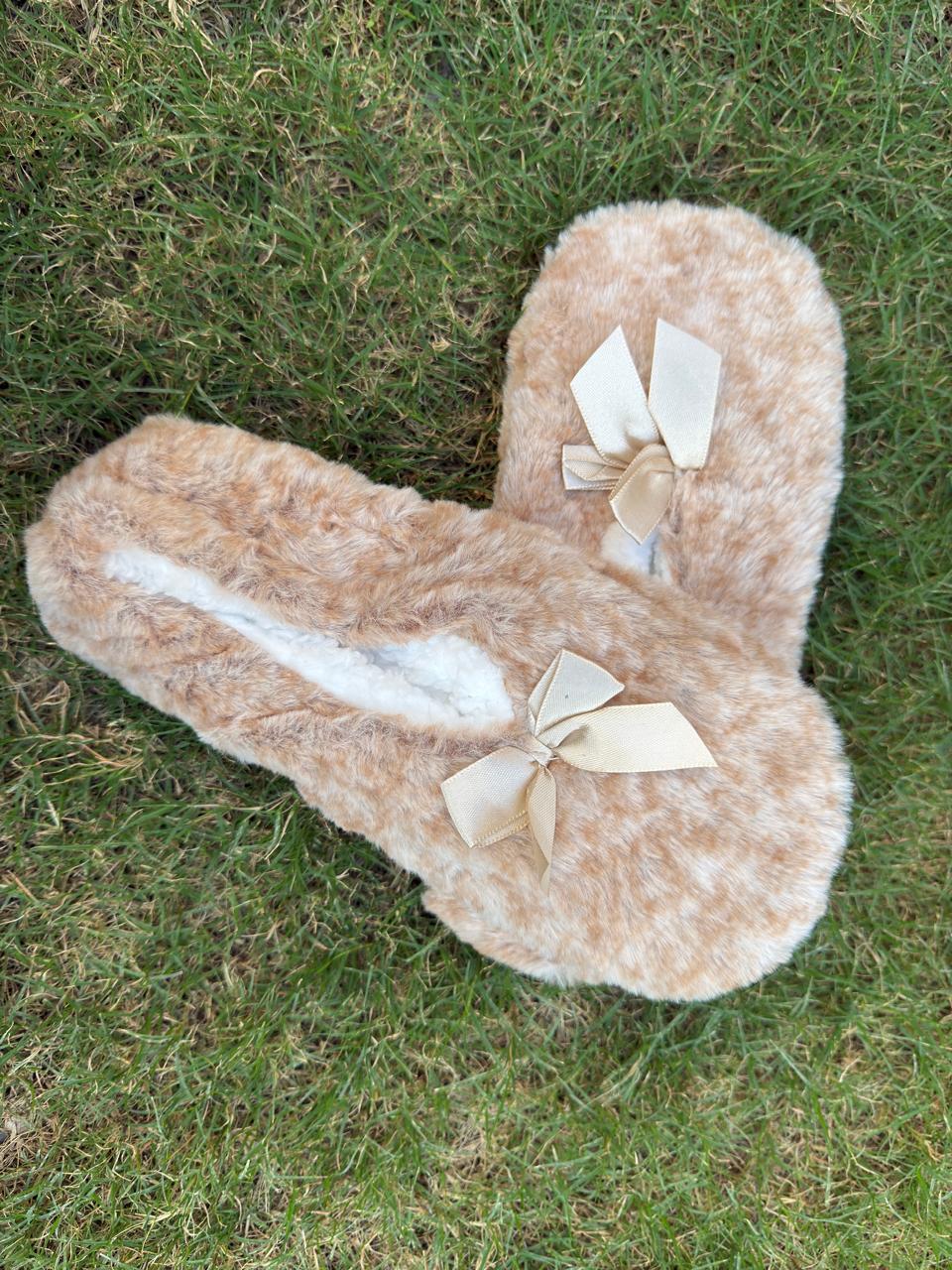 Luxury Faux Fur House Slippers with Bow Detail - Soft Plush Indoor Slip-On Shoes for Women