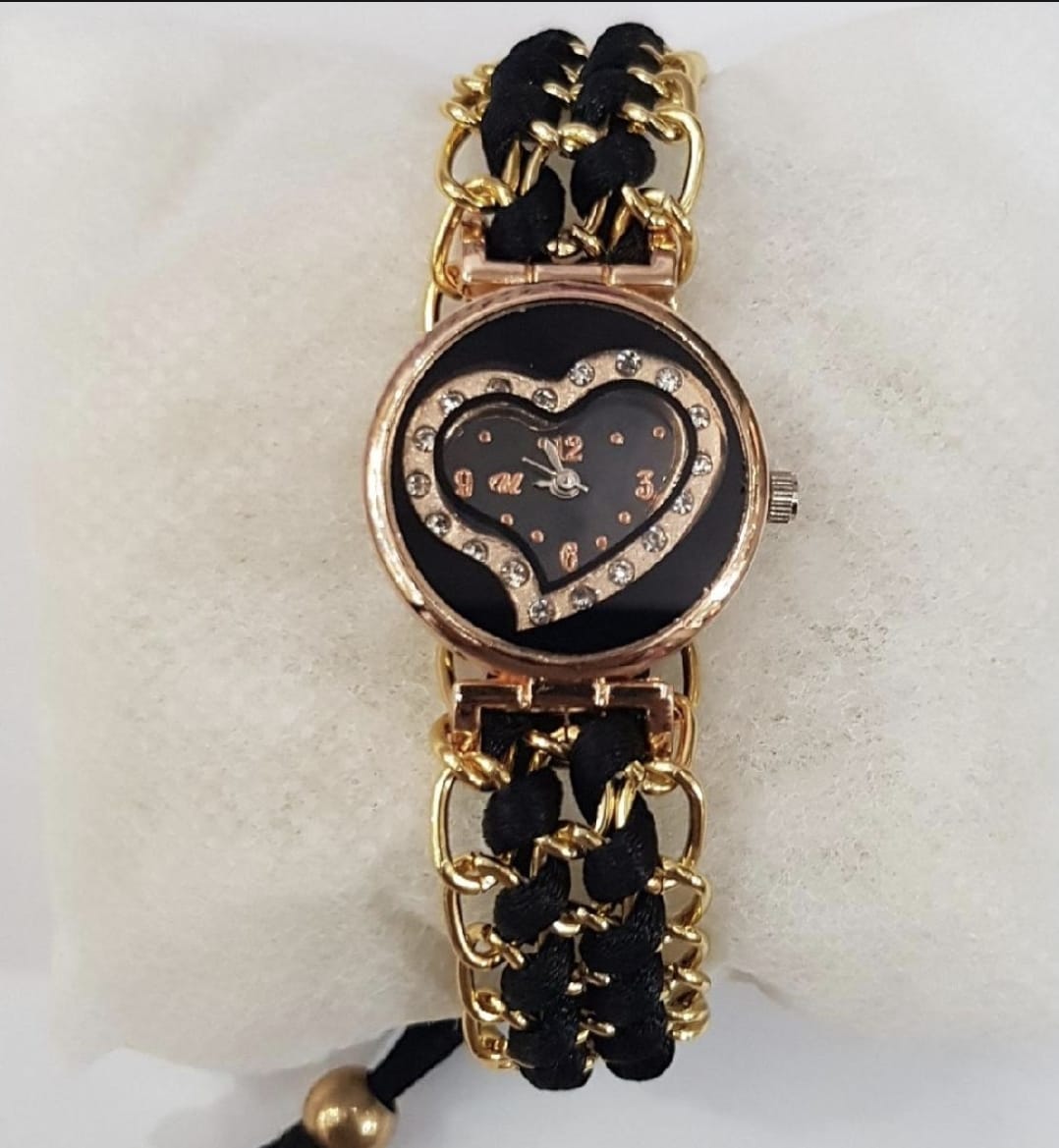 Bracelet Watch Pink Heart Round Shape Watch For Sports Women & Girls