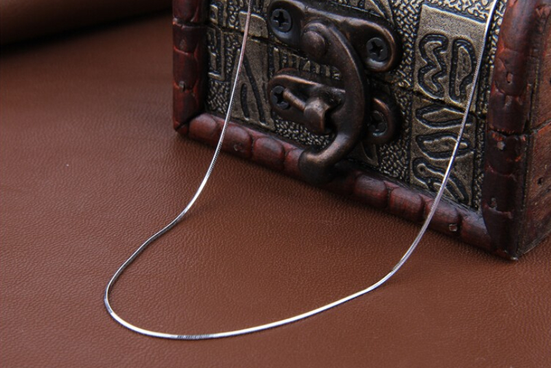 American Style New Trendy Design Thin Neck Chain Necklace For Men & Boys