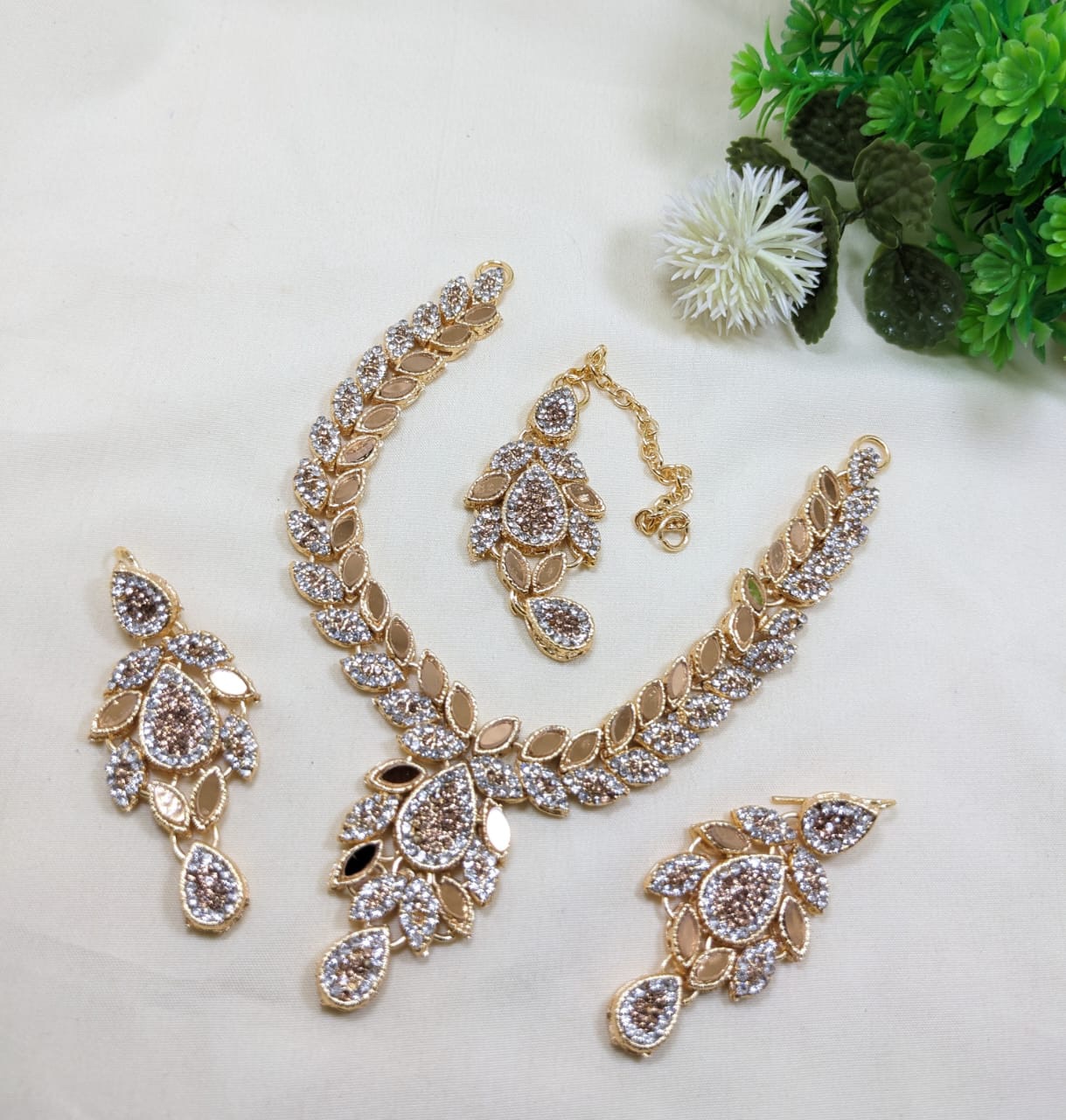 Jewellery Set for Girls, Women and Ladies New Fashionable Design