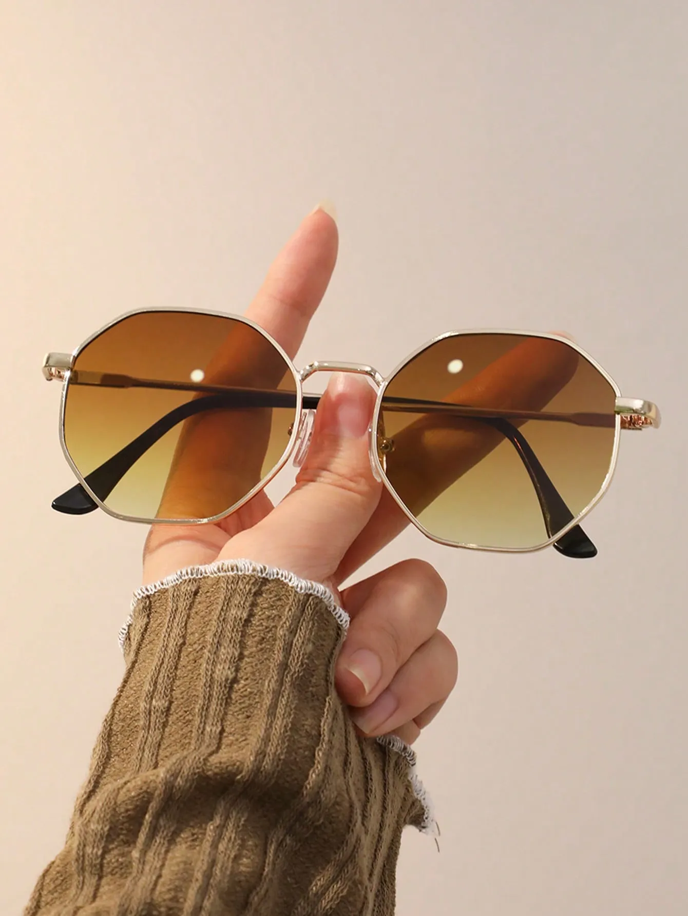 2025 Trendy Metal Frame Octagon Style Sun Glasses For Girls Men Boys - Retro Polygon Gradient Mirror Sunscreen Sunglasses For Women - Metal Frame Gradient Mirror Style Sunglasses For Boys