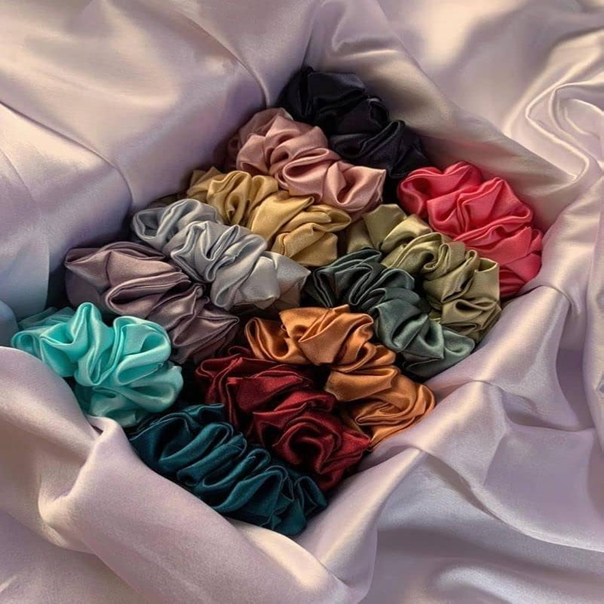 12Pcs/Set Korean PREMIUM Silk Satin Scrunchies Girls Elastic Hair Band Ponytail Holder Ties Headband Solid Color Head Rope Hair Pain-free soft ponytails silk hair ties soft Luxury Satin Scrunchies elegant fluffy scrunchies for women and girls