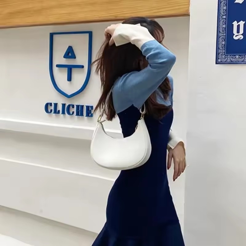 New Arrival Half Moon Bag  Handbag for girls crossbody & Shoulder bag women handbag new stylish handbag new design handbag girls handbag for office use casual handbag leather handbag for girls. Women Purse Handbag & Ladies Bags For Gifts