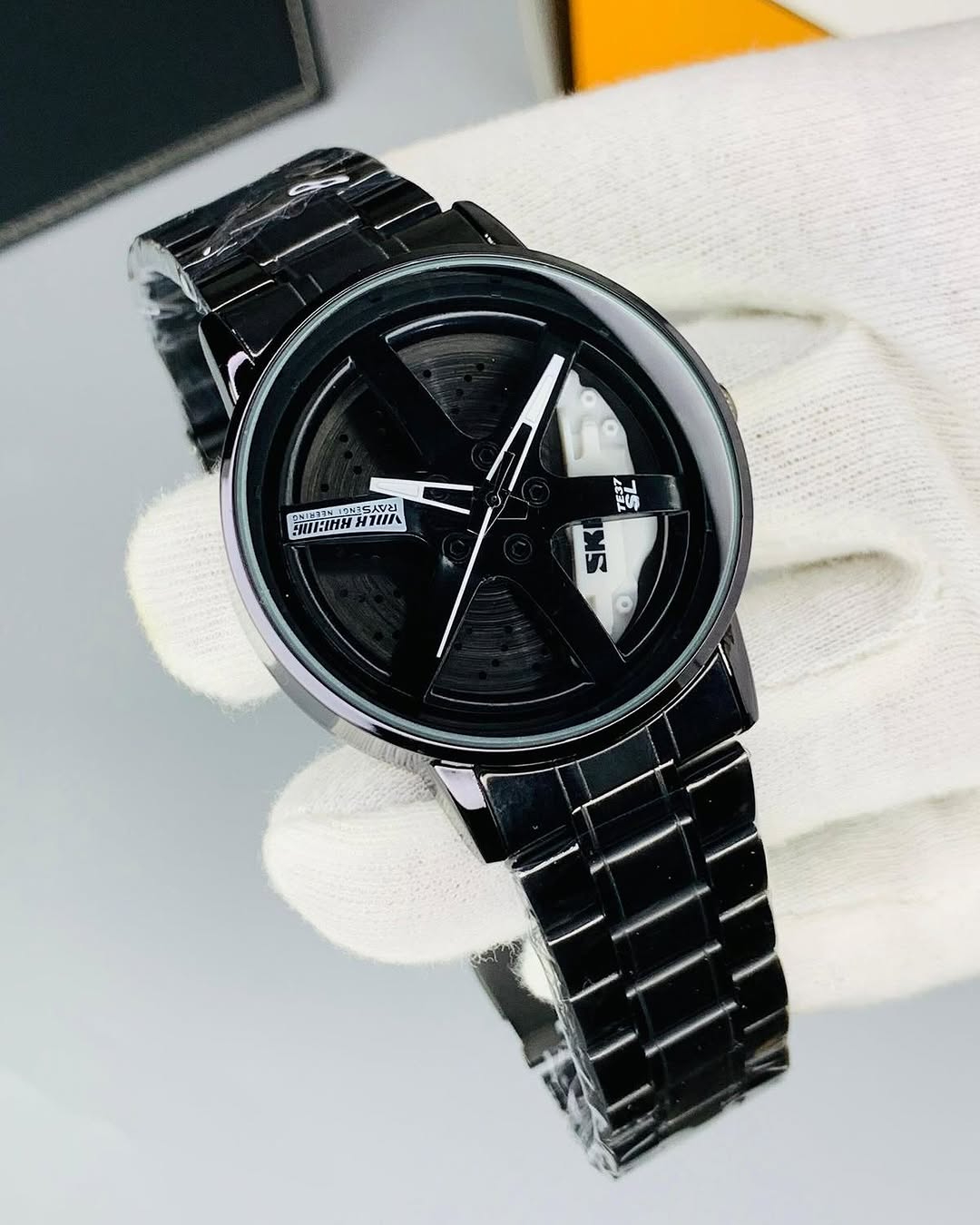 “Premium Hybrid Men’s Wristwatch – Rotating Rim Dial, Multi-Function Modern Design, Waterproof Metal Strap”Look Like Smart Watch