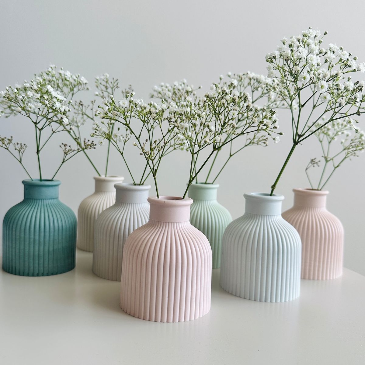 Mini Concrete Vase  Minimalist Design  Decorative Vase & Candle Holder  Concrete Home Decor  Perfect for Dried Flowers & Modern Interior Styling