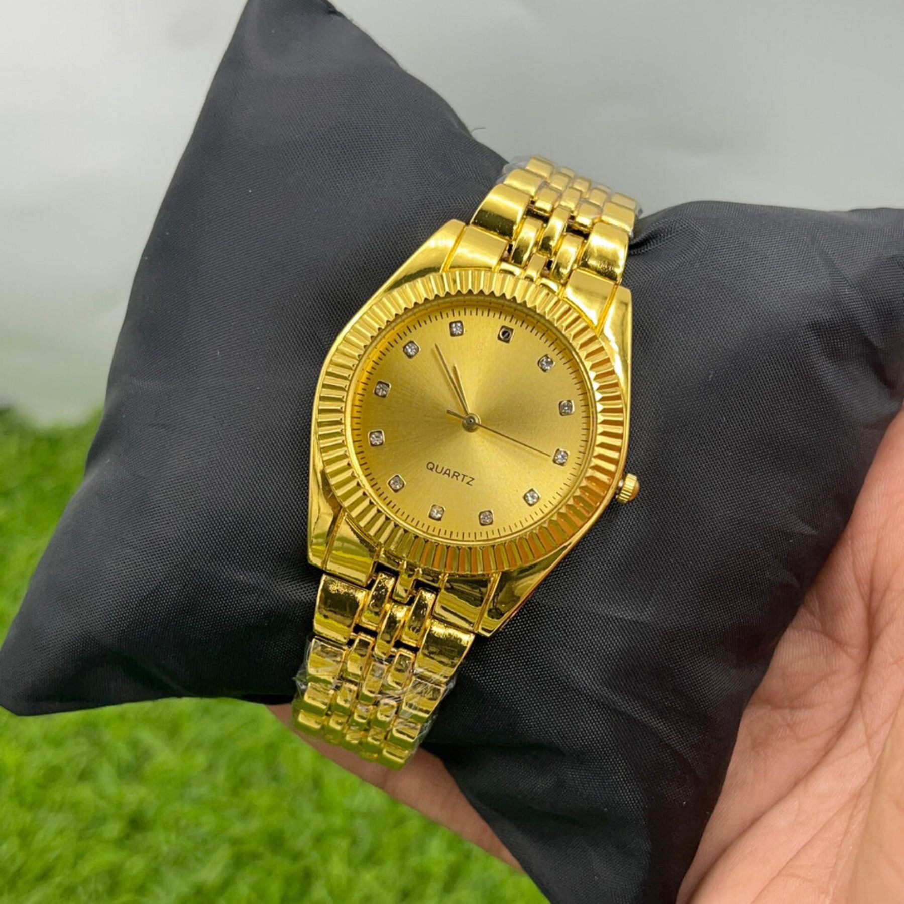 Bin-b Nautilus Watch for Men Stainless Steel Strap Quartz Watch Business and Ultra Thin Style Multiple Colors