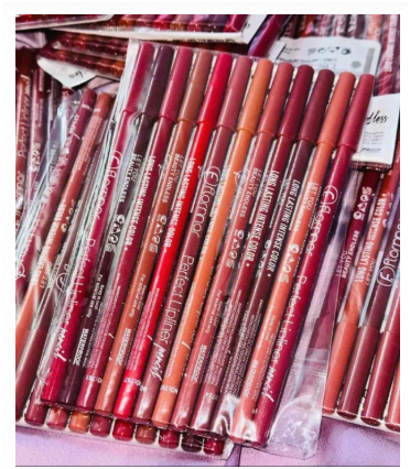 Flarmor Perfect Lip Liner Pencil 1Piece  Elegant and Modern Random colors