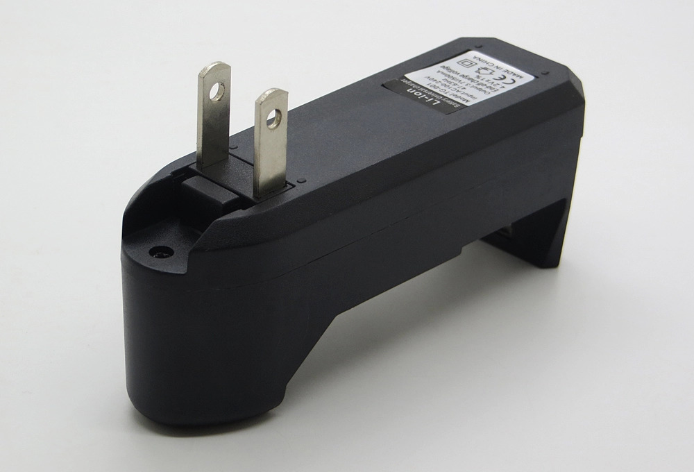 Single Battery Charger 3.7V 500mA Lithium Battery Charger for 18650 Li-ion US Plug