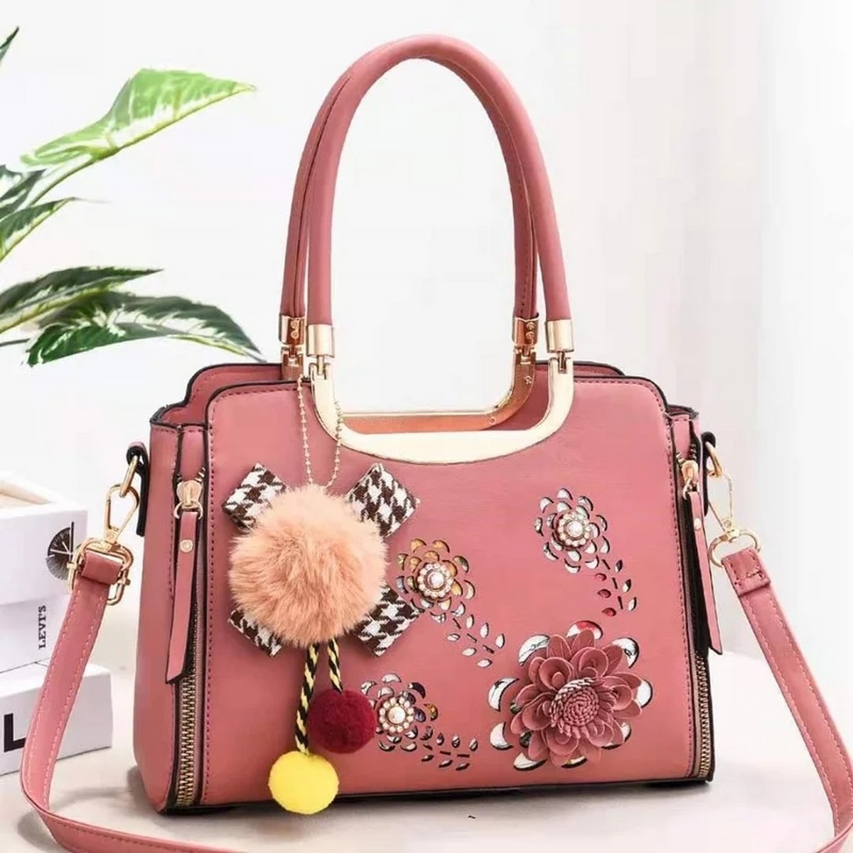 Branded Handbag For Women PU Faux Leather Tote, One-Shoulder Bag ,Fashion Luxury Handbags For Business Ladies Cross-body, Bags For Girls Party Bags In Different Colors ( no color choise )