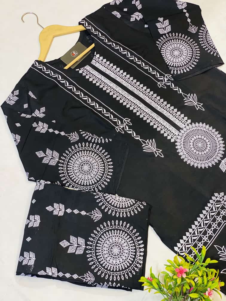 "Stylish Women's Stitched 2-Piece Suit – Elegant & Comfortable Formal Outfit"
