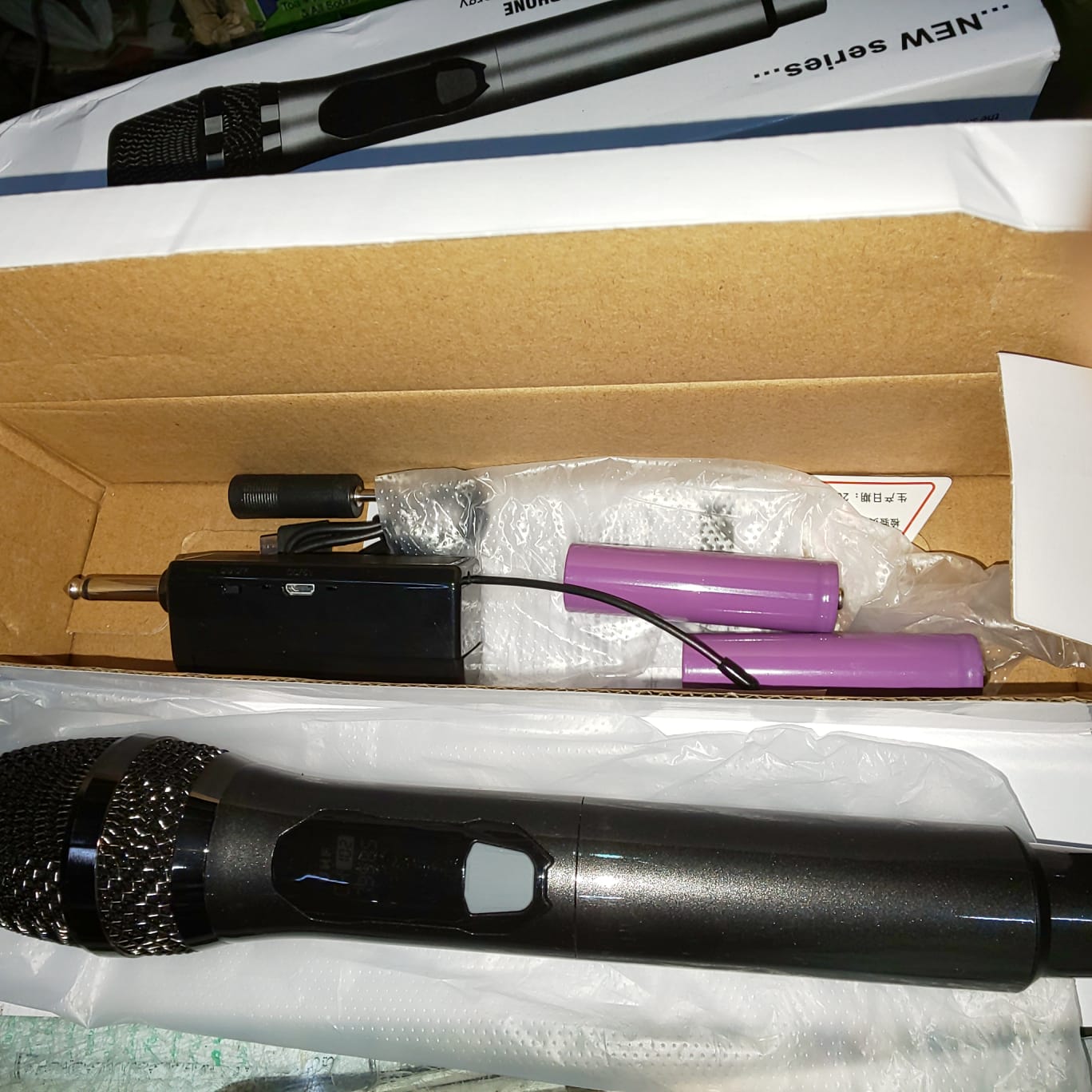 WIRELESS CHARGEABLE MICROPHONE FOR MOBILE