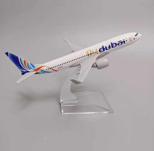 FLY DUBAI Airplane Model Metal B737 small (16 cm ) Aircraft Model Diecast 1:400 scale Airlines Model with stand best quality