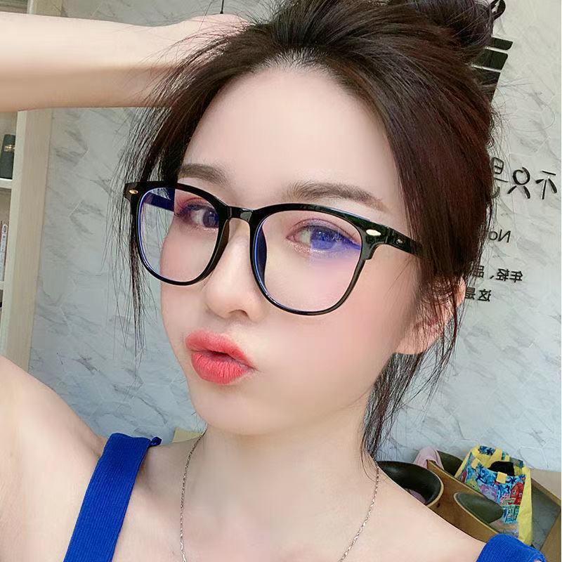 Anti-blue Light Glasses Retro Women Square Frames Flat Light Glasses Blue Computer Goggles