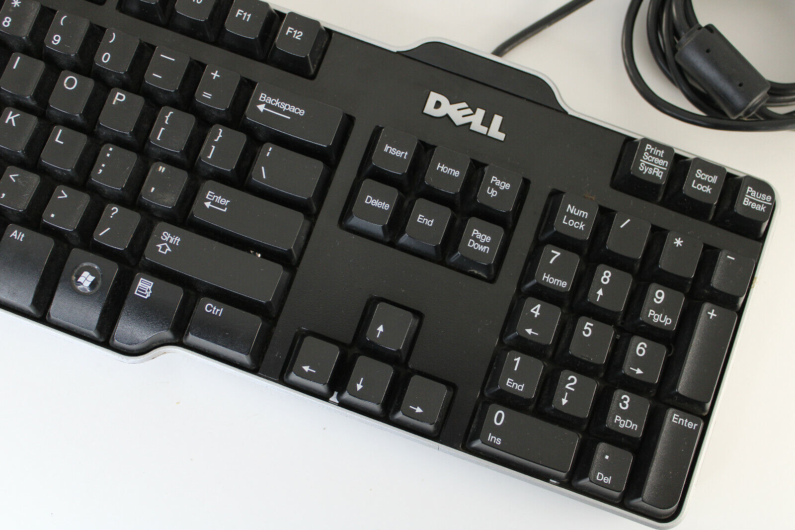 Delle L100 Full-Size USB Keyboard (Wired) - with Premium Box Packing