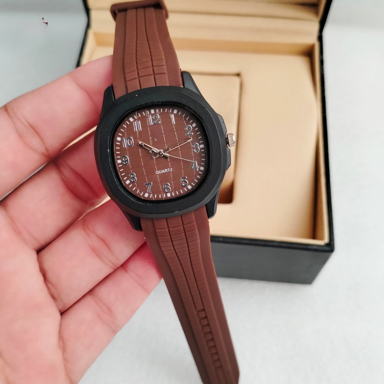 Square Dial Watch With Rubber Strap For Men And Boys High Quality Modern Design Wrist Watch Stylish Gift