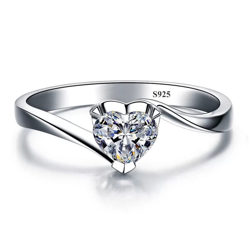 Elegant 925 Sterling Silver Heart-Shaped Diamond Ring for Women