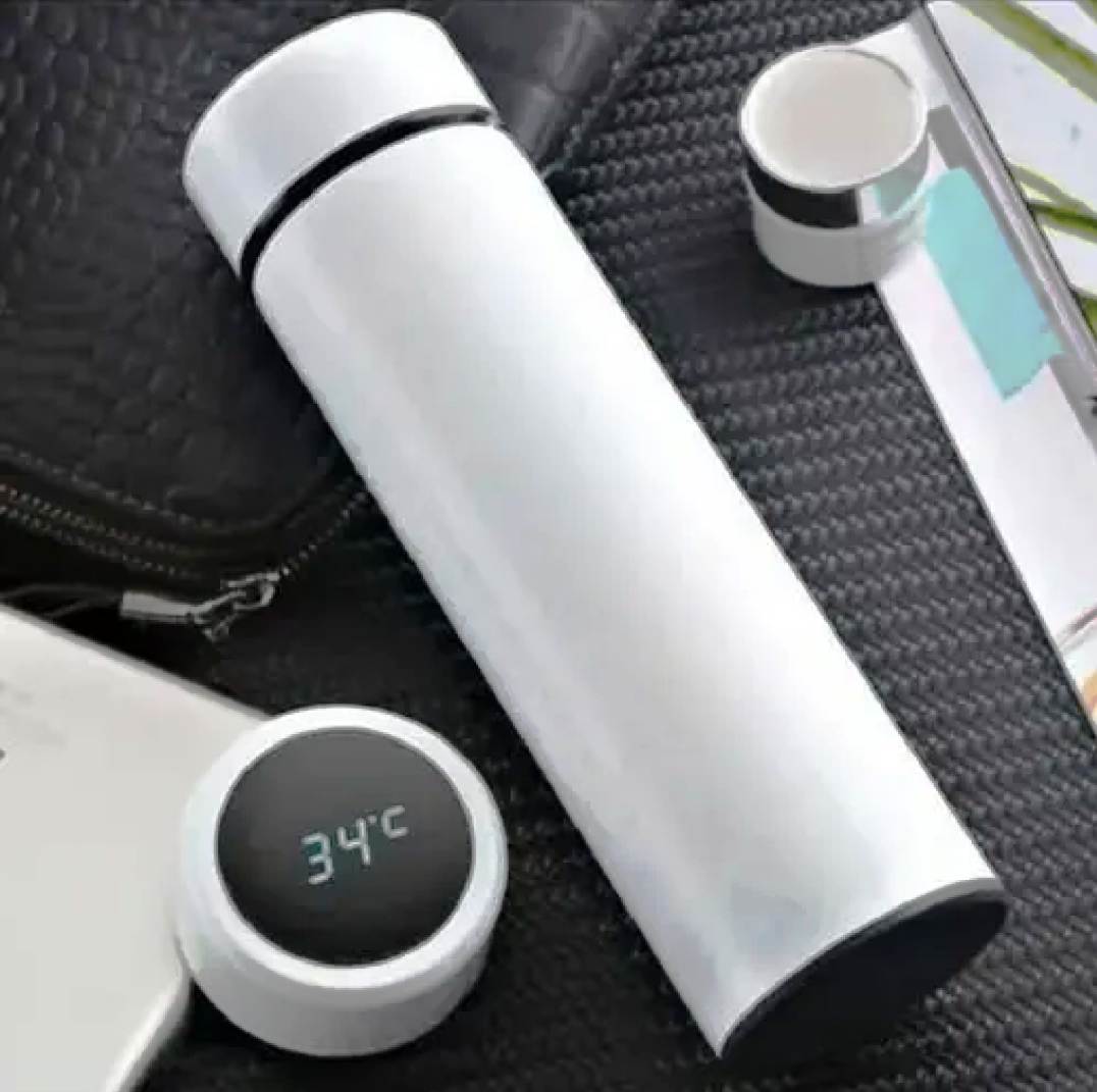 Customized Name Premium Smart Vacuum Insulated Water Bottle with LED Temperature Display – 500ml