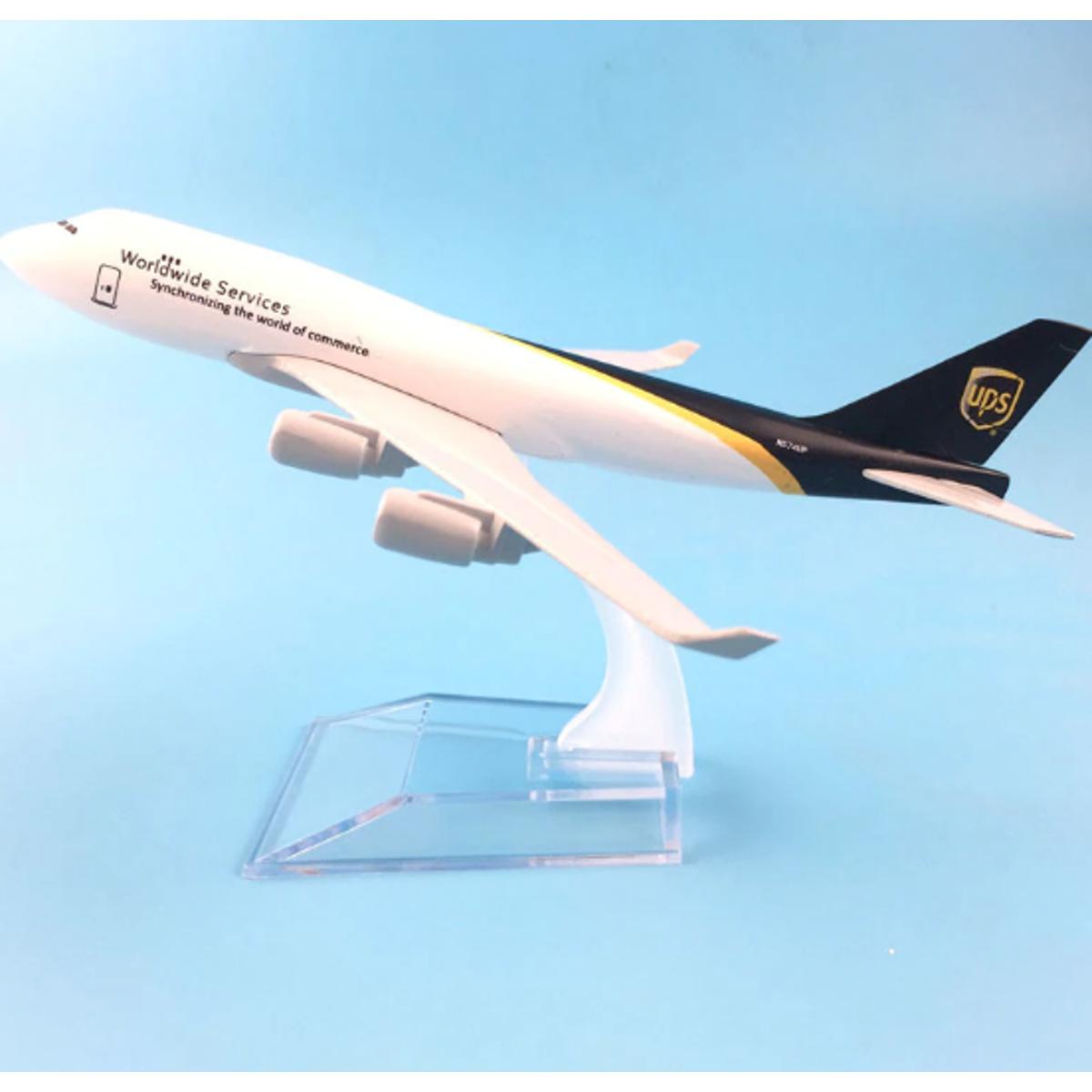 16cm Plane Model Airplane Model UPS Airlines Airplanes Boeing 747 Aircraft Model 1:400 Diecast Metal Plane Toy