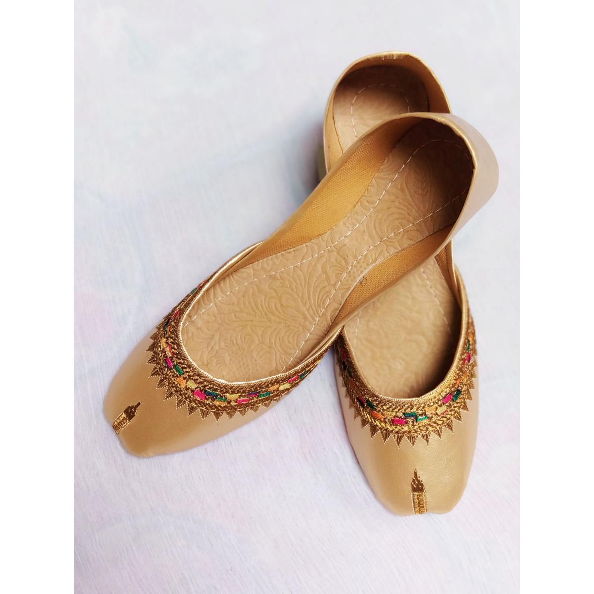 skin khussa Short karrai girl and woman