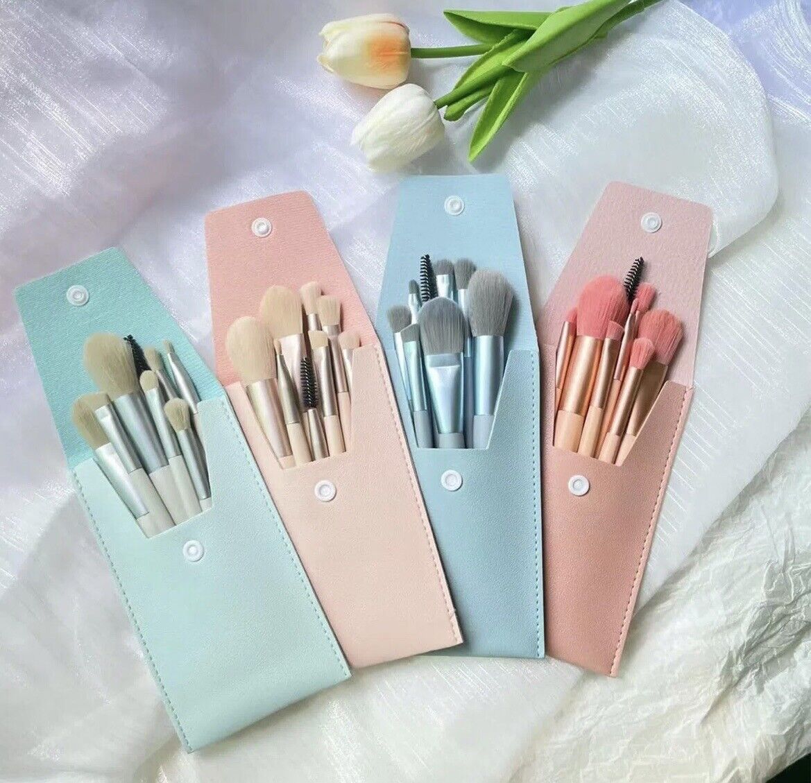 Julystar  8 Pcs Makeup Brush Set Random Colors