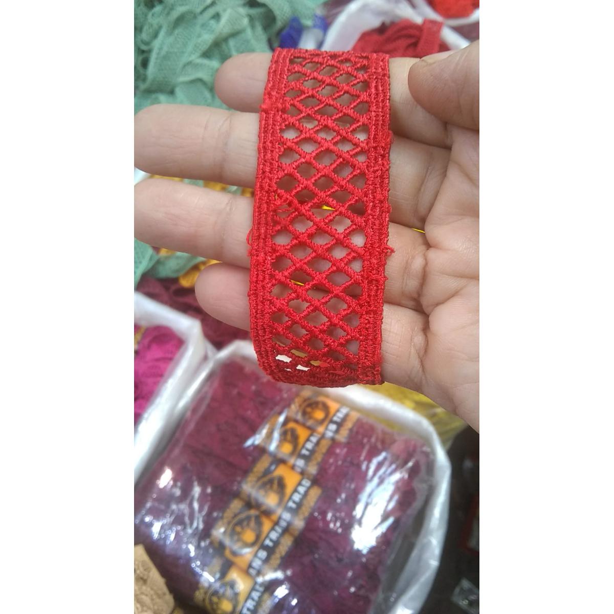 jali lace 3 gaz big joint lace/mirror lace cut work fancy lace/lace / laces for clothes /All colors availiable samoosa lace /laces for clothes cut work laces for clothes / cotton lace /fancy lace / lace for dress