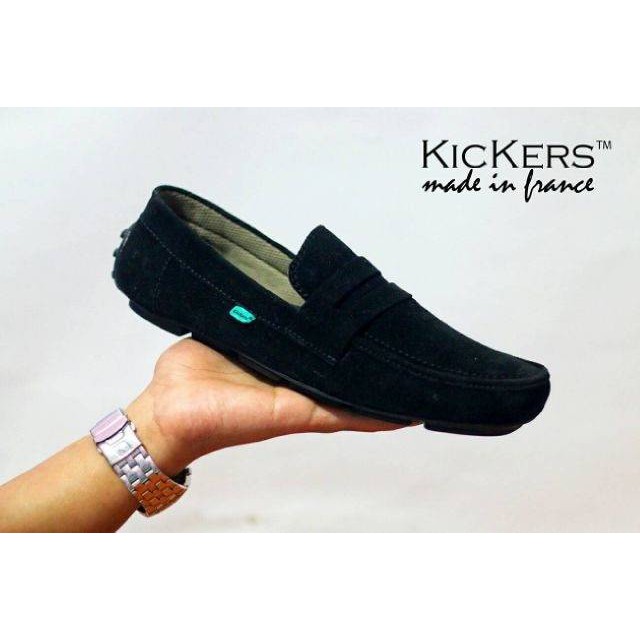 kickers slip on