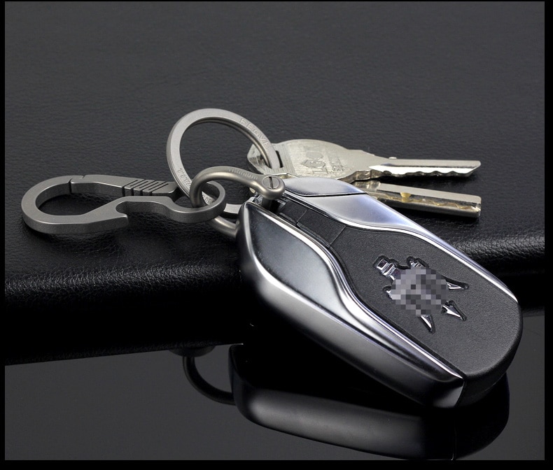 High-end Titanium Keychain Luxury Men Car Key Chain Key Ring Ultra